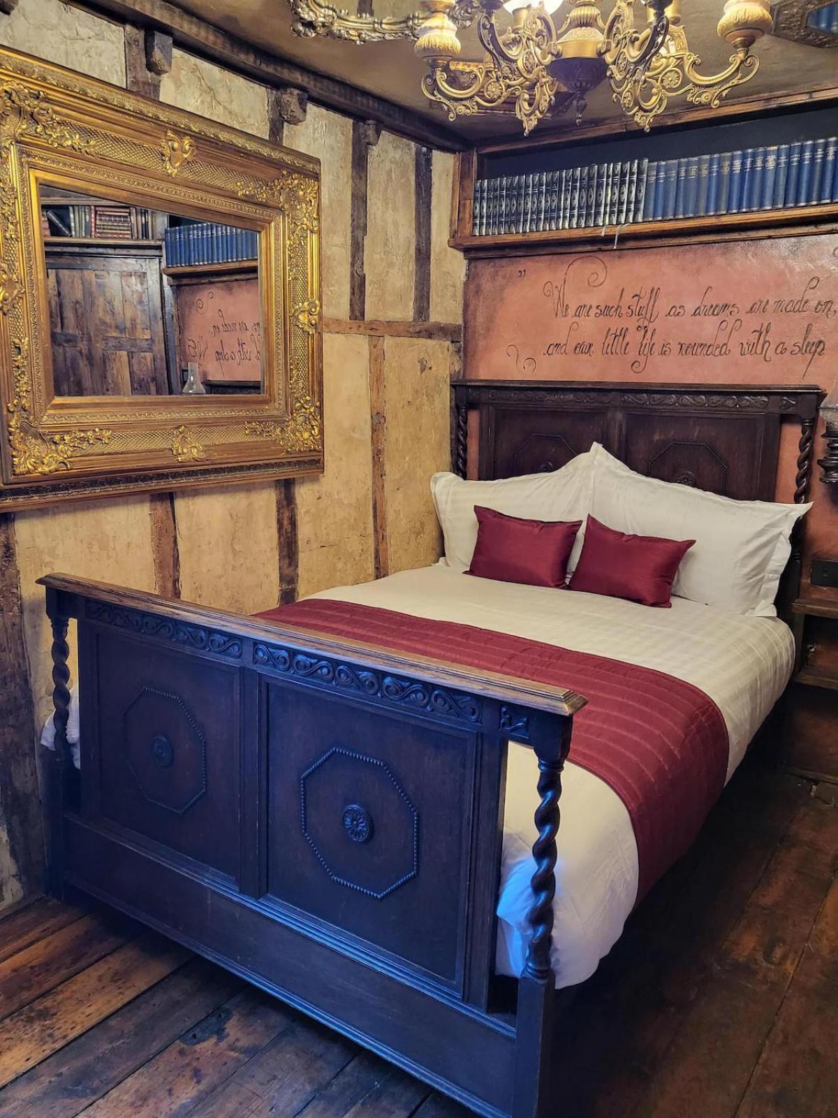 Hocus Pocus Tiny Hotel - York — Photos 2